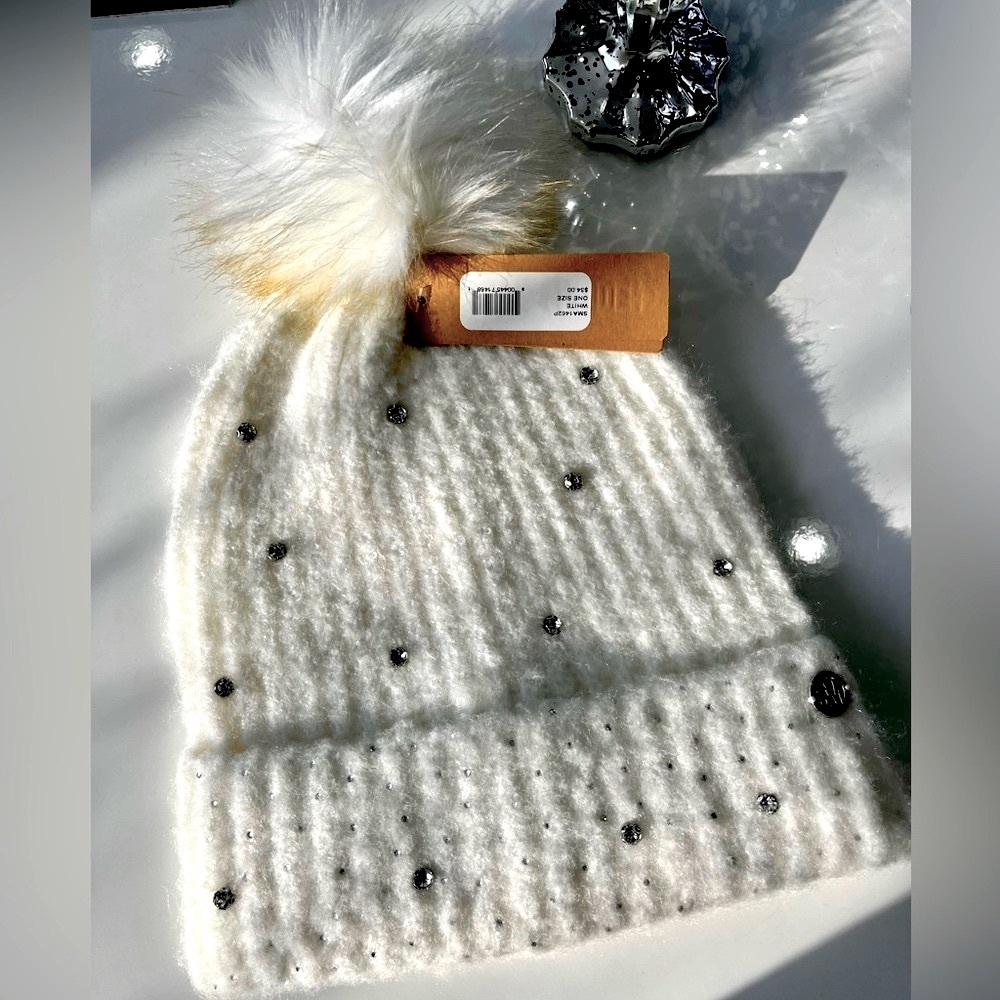 Steve Madden Knitted Bling Hat NWT